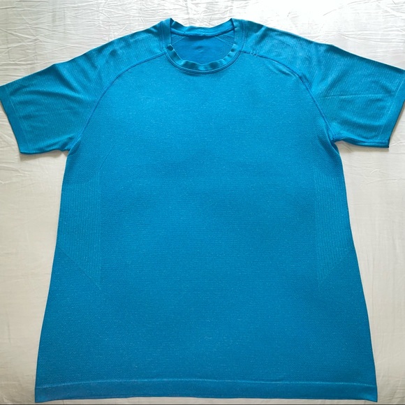 Lululemon Medium Metal Vent Tech Sky Blue - Picture 1 of 4